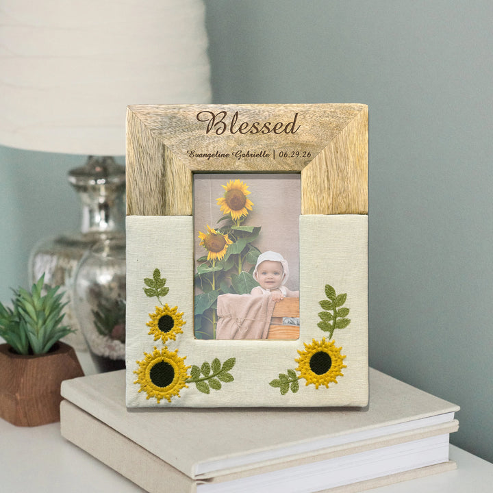 Personalized Engraved Mango Wood &amp; Embroidered Linen 4x6 Photo Frame - FFRD12063
