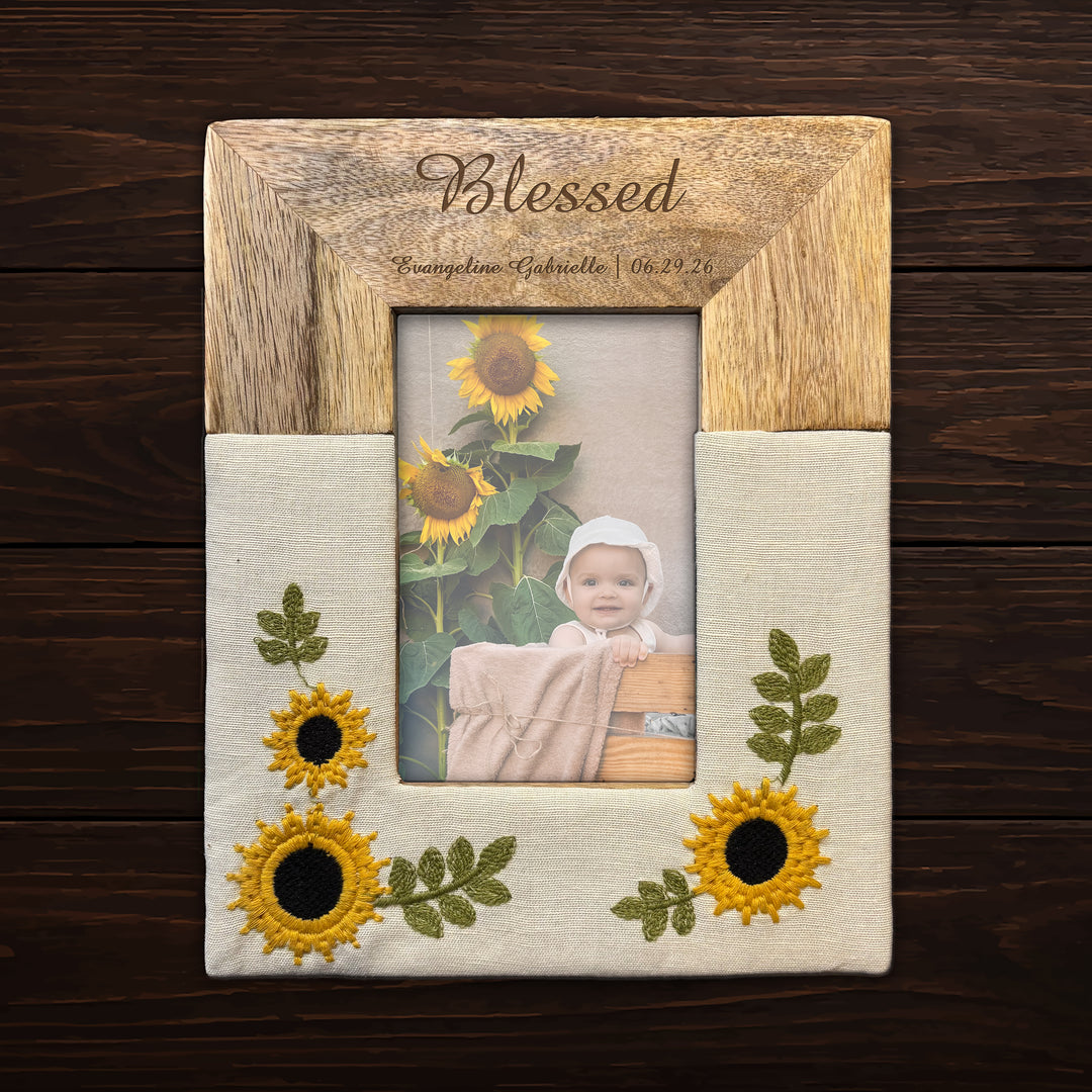 Personalized Engraved Mango Wood &amp; Embroidered Linen 4x6 Photo Frame - FFRD12063