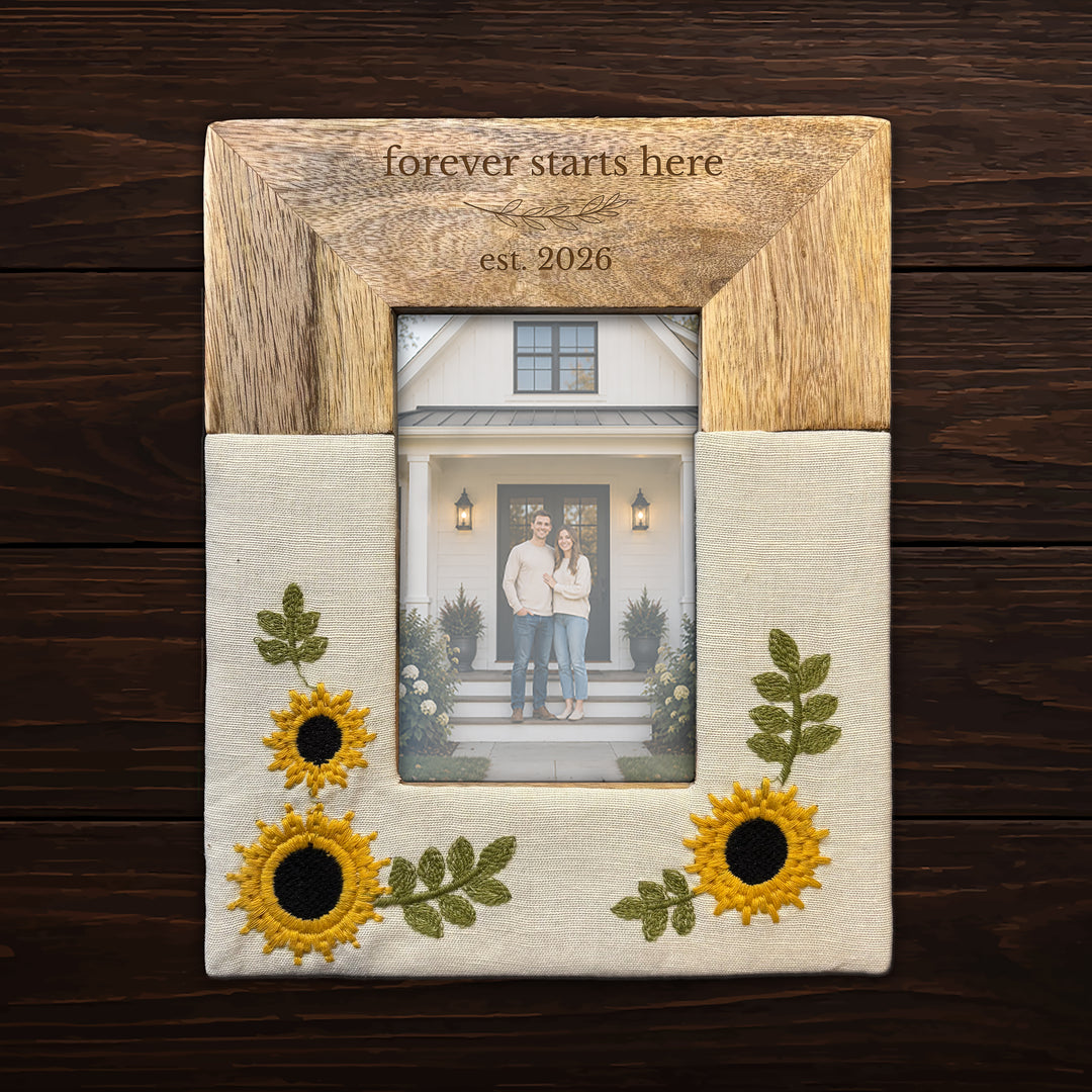 Personalized Engraved Mango Wood &amp; Embroidered Linen 4x6 Photo Frame - FFRD12063