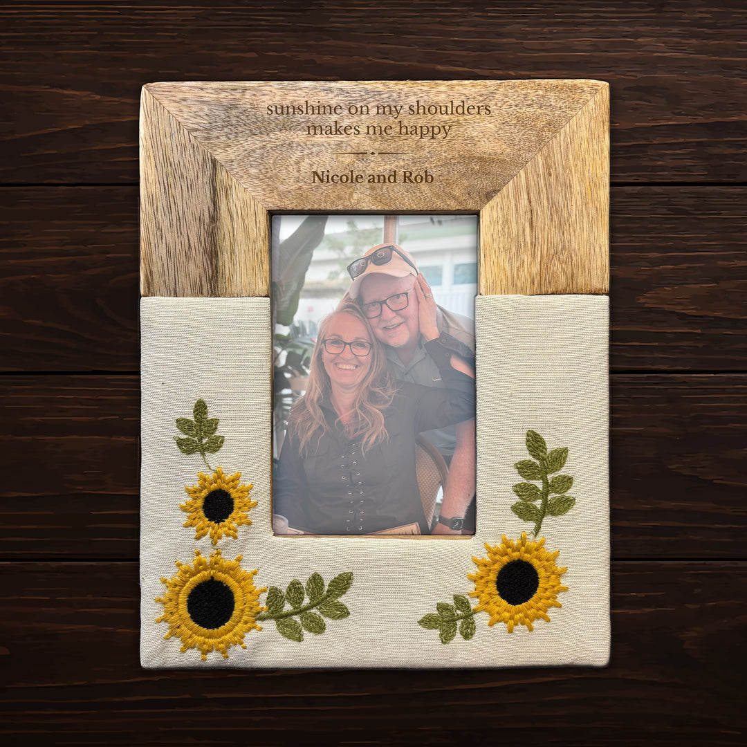 Personalized Engraved Mango Wood &amp; Embroidered Linen 4x6 Photo Frame - FFRD12063